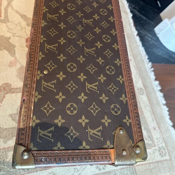 Vintage Louis Vuitton Suitcase  with a Unique dimension - Picture 11 of 16